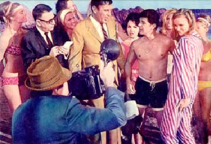 Frankie Avalon & Linda Evans are snapped on the beach